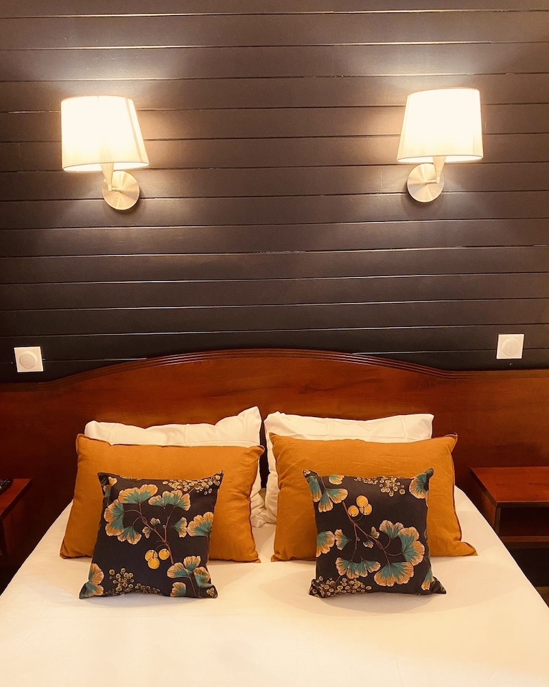 Classic Double Room - Photo 10