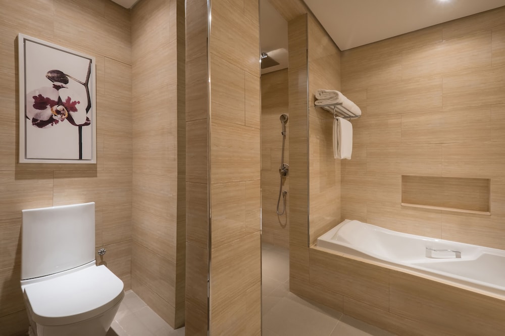 Executive Suite, 2 Bedrooms - Photo 5