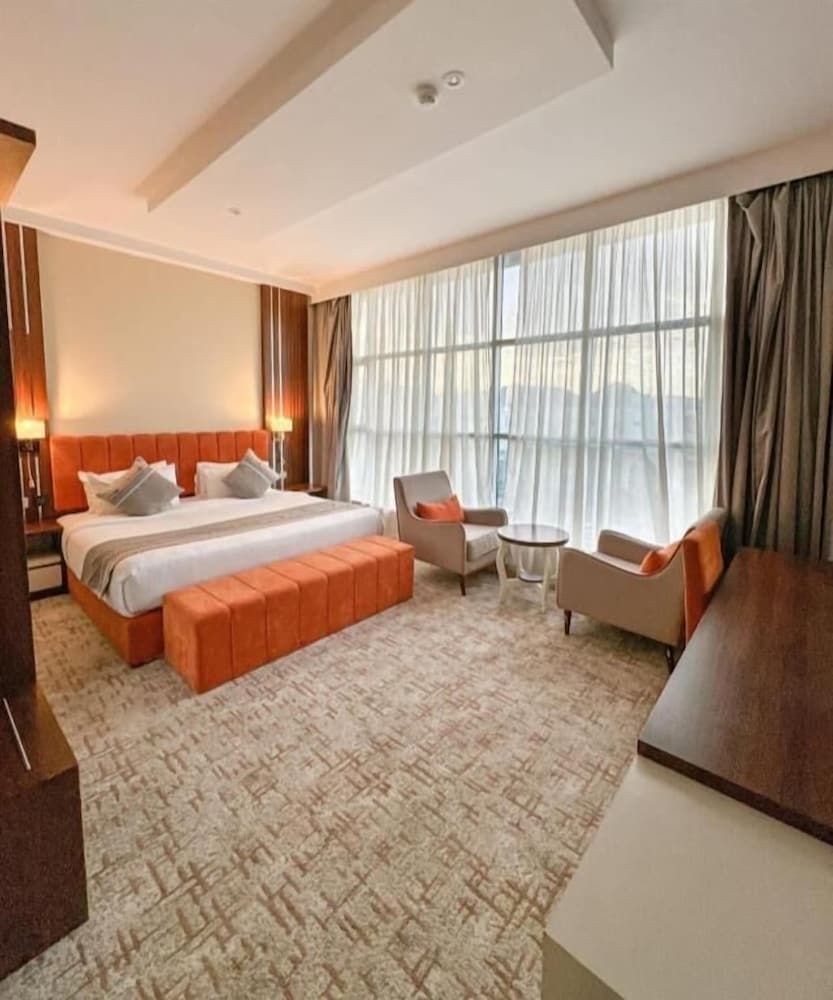 Executive Suite City View, 1 Bedroom, Kitchenette