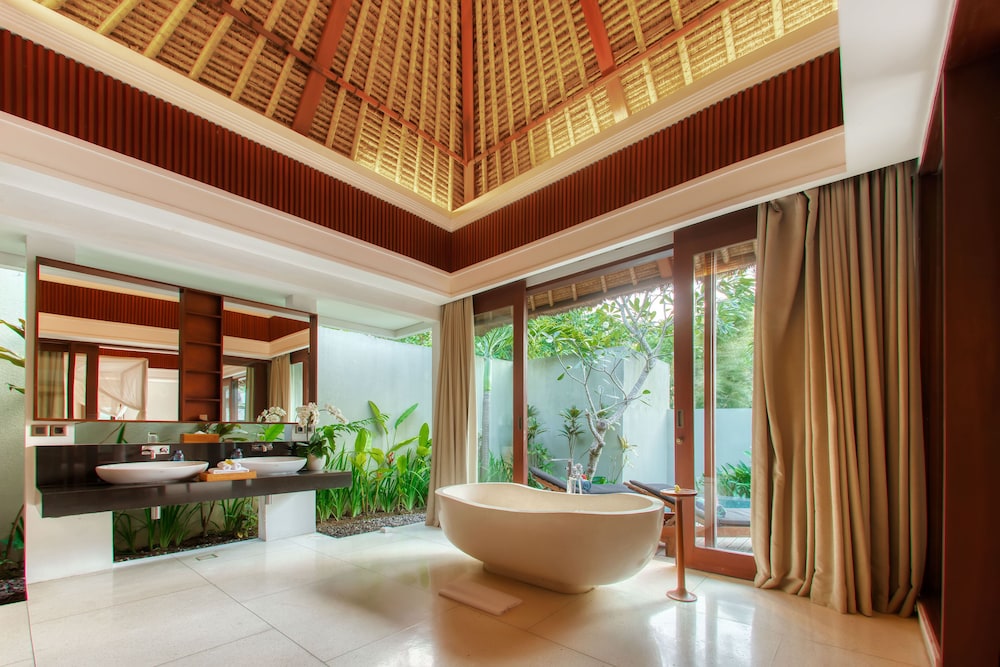 Exclusive Villa, 2 Bedrooms, Private Pool, Garden Area