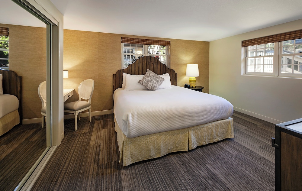 Suite, 1 King Bed, Fireplace, Garden View - Photo 3