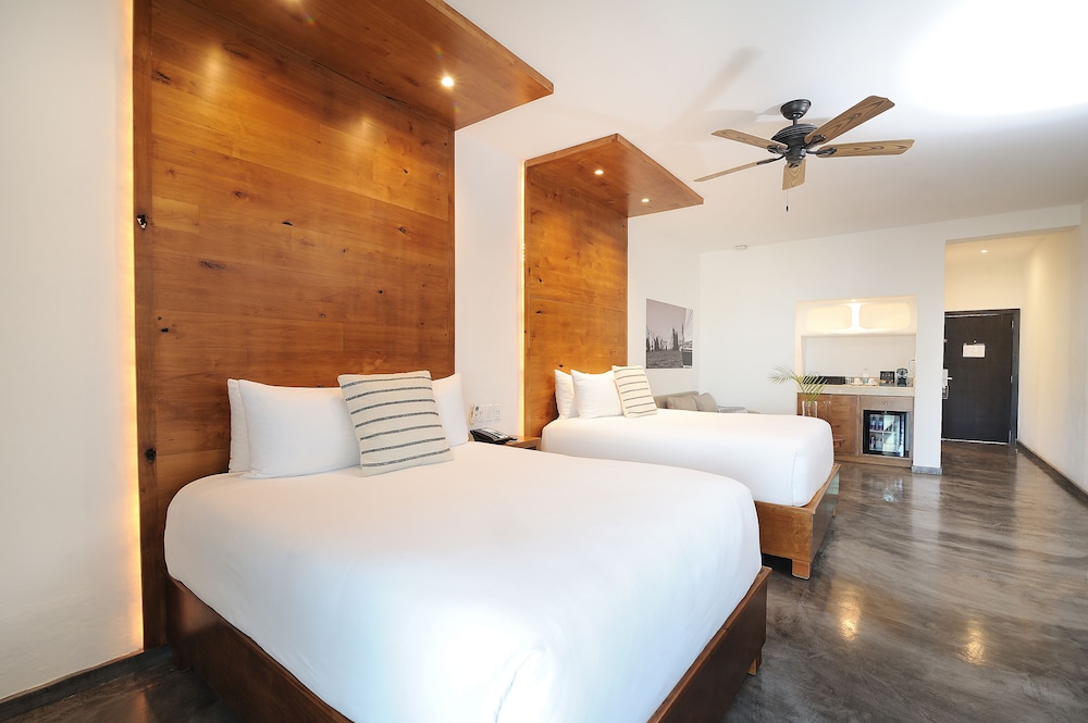 Superior Room, 2 Queen Beds