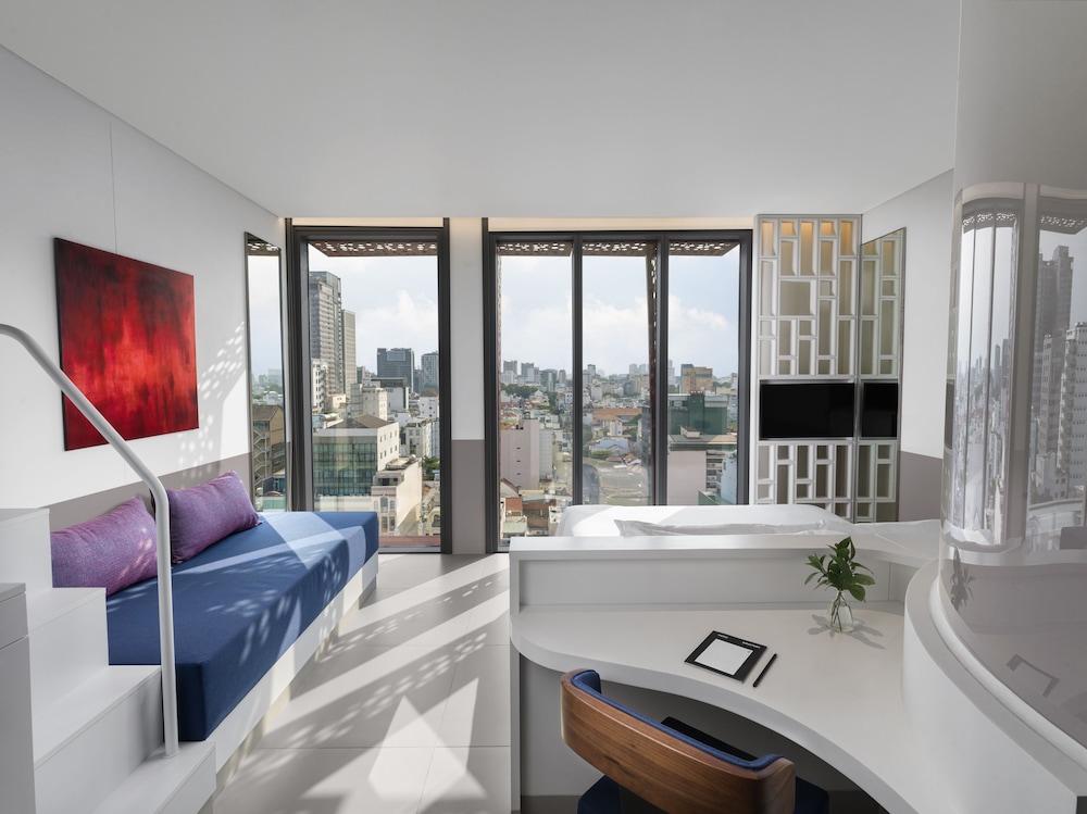 Wink Luxe Cityview