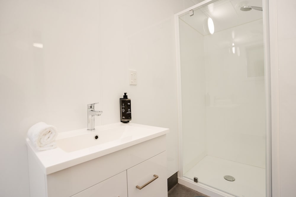 King Room - Ensuite - Accessible - Photo 4