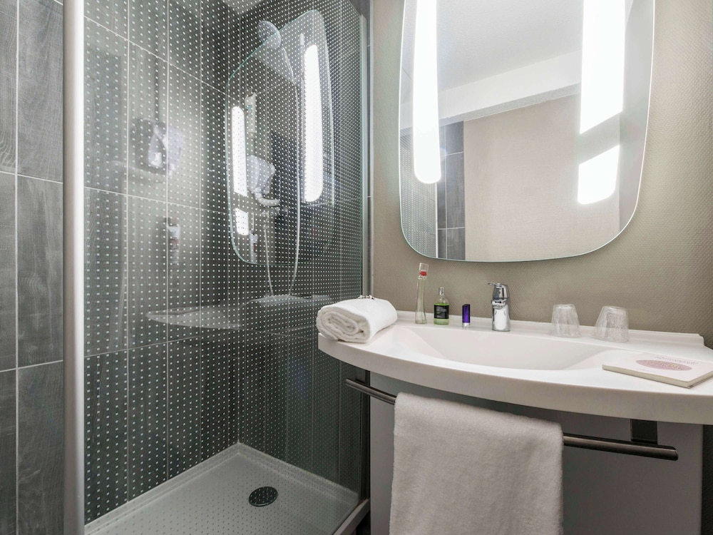 Standard Room, 1 Double Bed - Photo 11