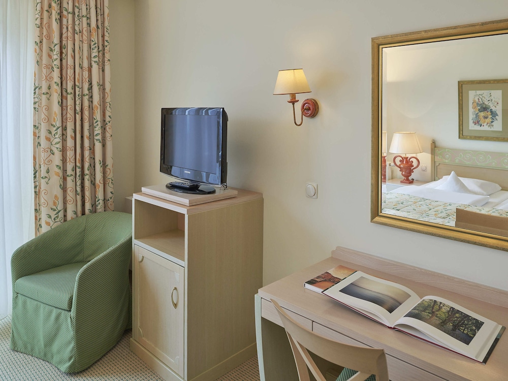Double Room, Balcony, Partial Ocean View photo 3