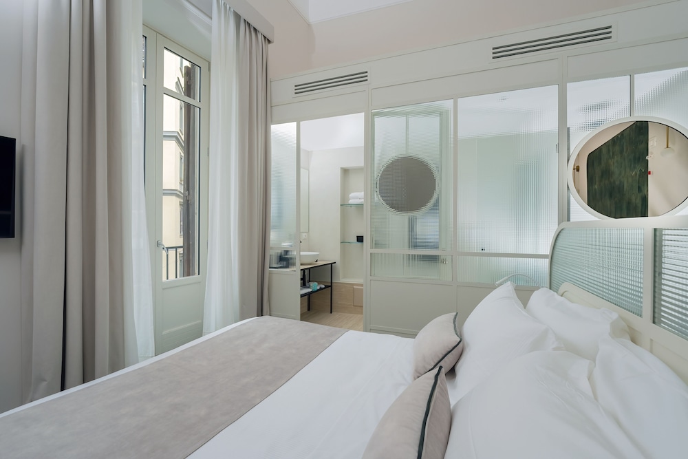 Luxury Room photo 2