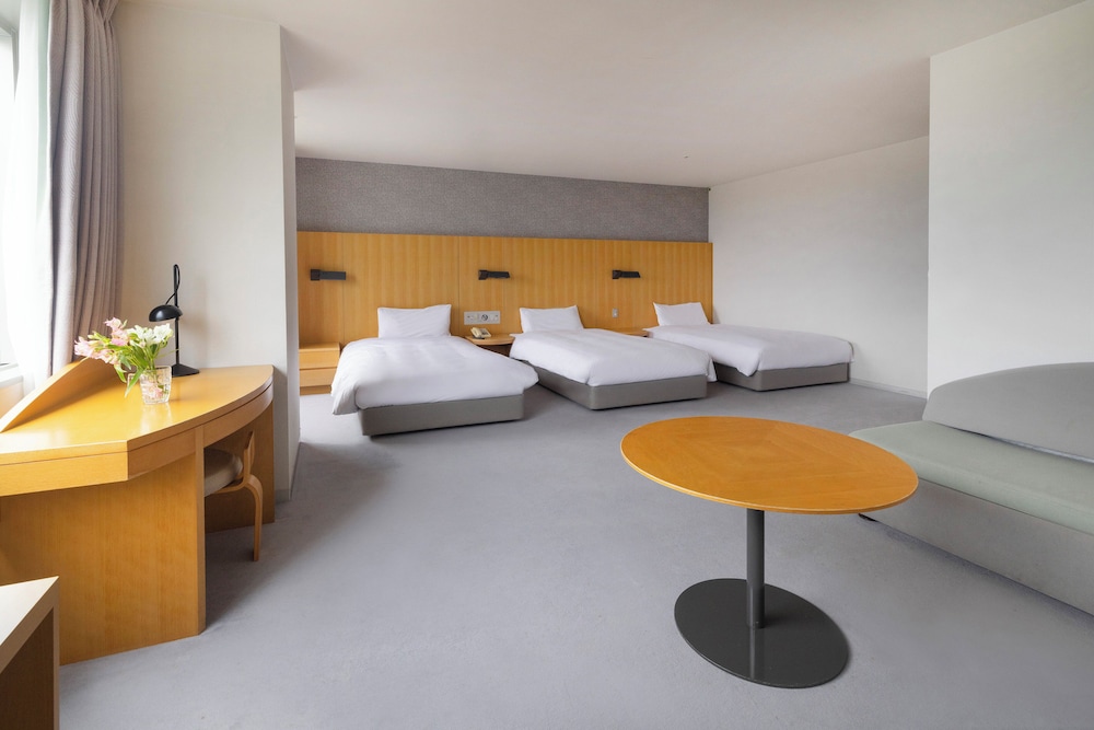 Premium Room, Multiple Beds photo 2