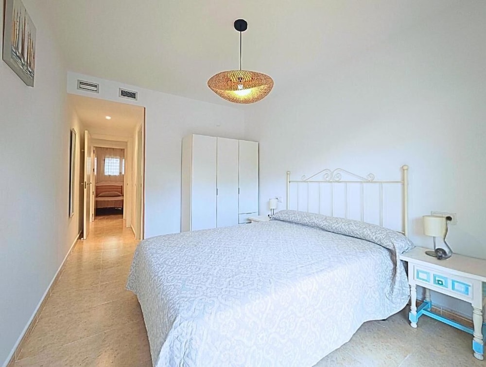 Charmante Miami Platja Wohnung mit Gartenblick, Foto 22