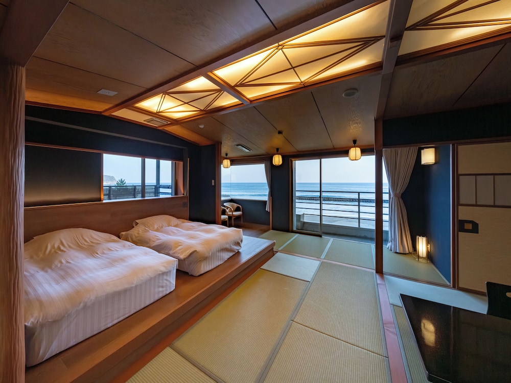 Special Modern Japanese-Style Room with Open-Air Bath (Not provided for children aged 3 and under wh