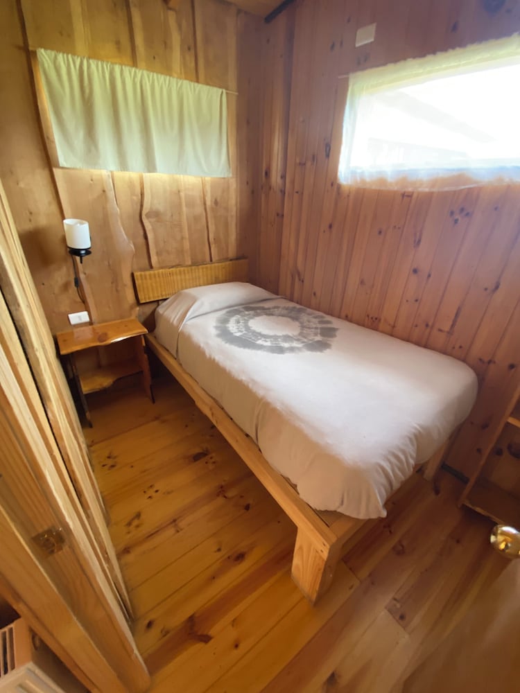 Basic Cabin photo 3