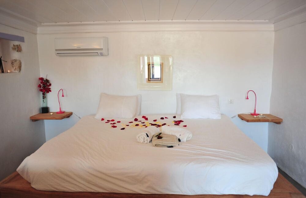 Villa, Beachfront photo 3