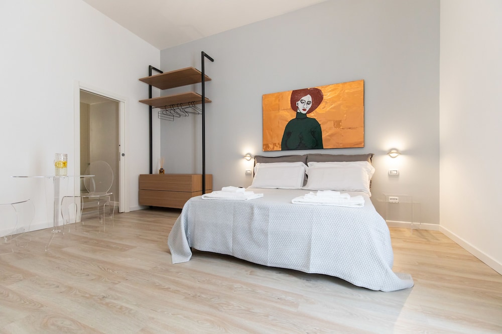 Deluxe Room, 1 Double Bed with Sofa bed, Non Smoking, City View