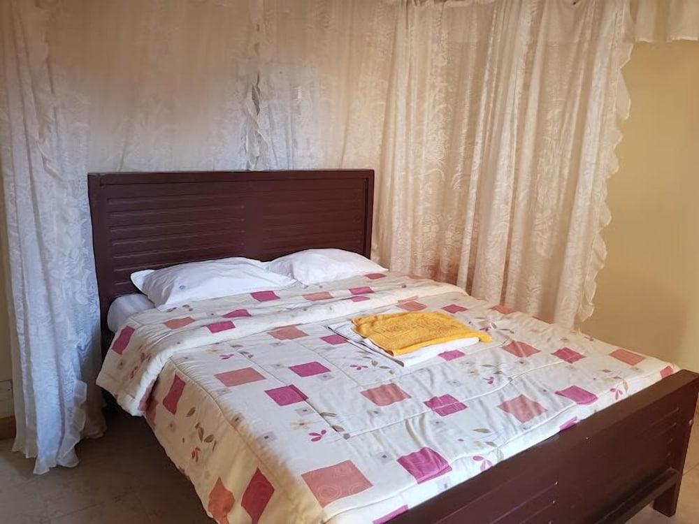 Standard Double Room, Garden View