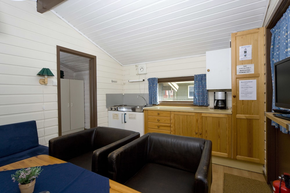 Basic Cottage, 2 Bedrooms photo 3