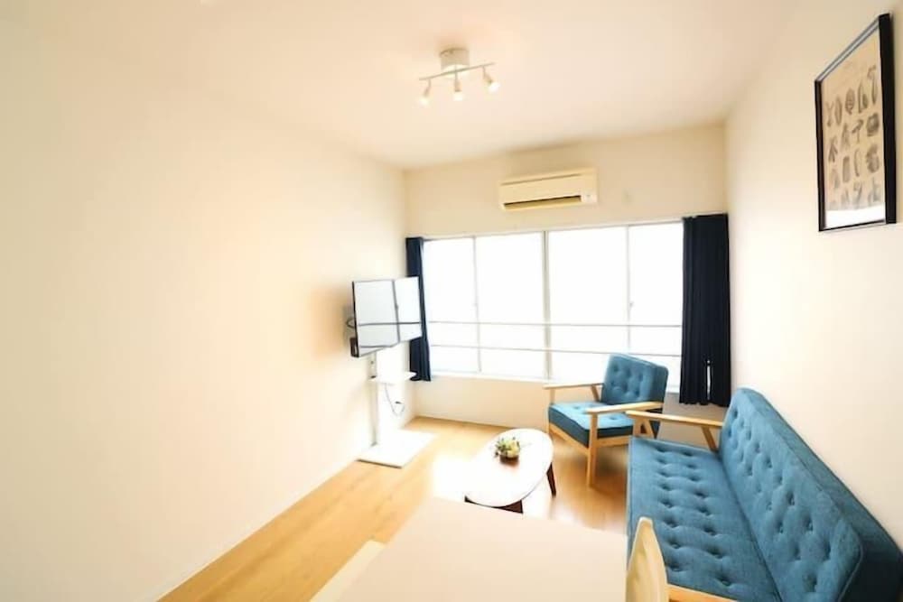 Basic Apartment photo 1
