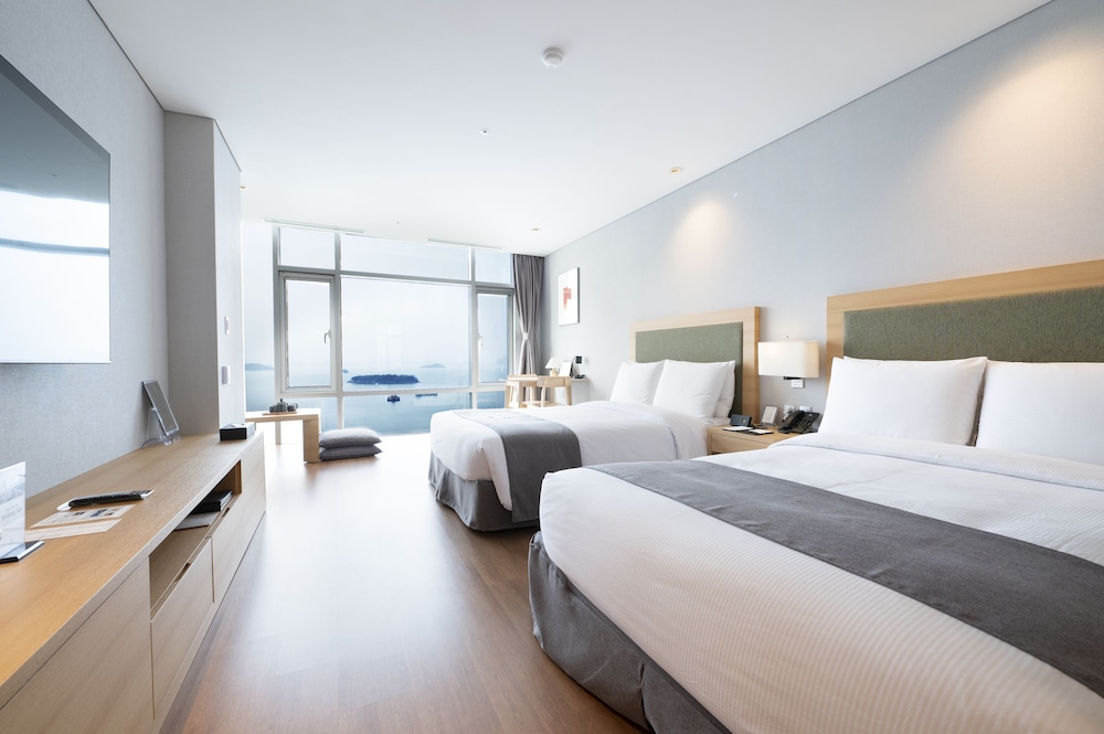 Superior Premium Family Twin Room