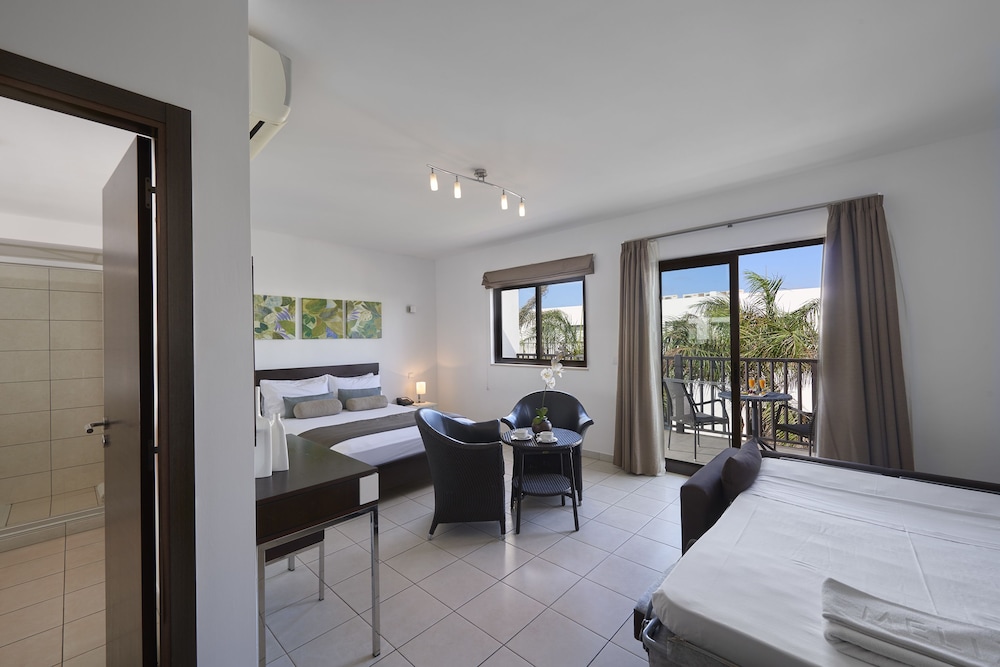 Deluxe Room (2+1)