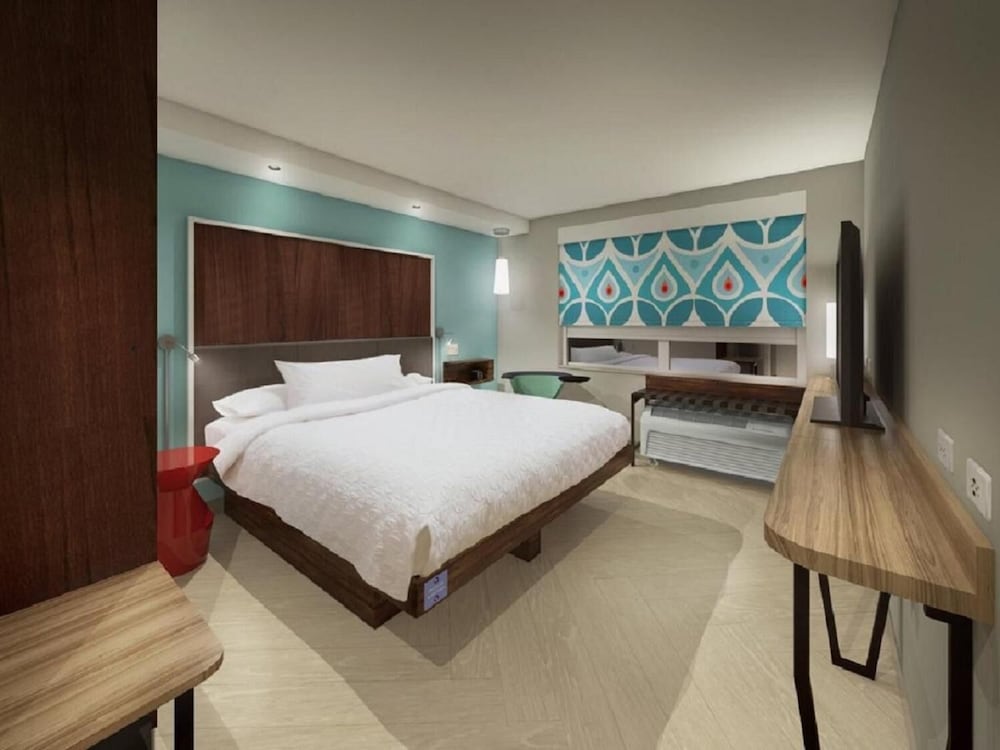 Room, 2 Queen Beds, Accessible, Bathtub photo 2