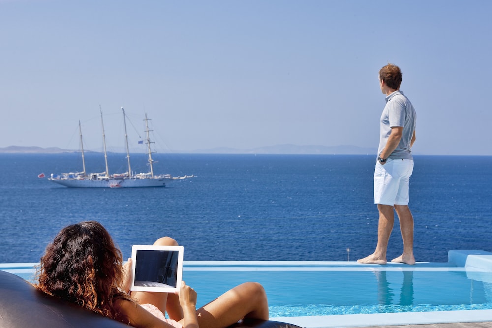 Signature Sea View Suite with private pool - Photo 13