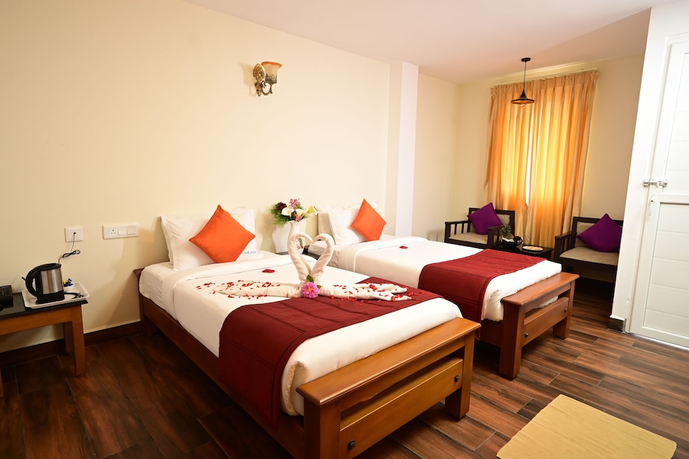 Deluxe Twin Room - Photo 13
