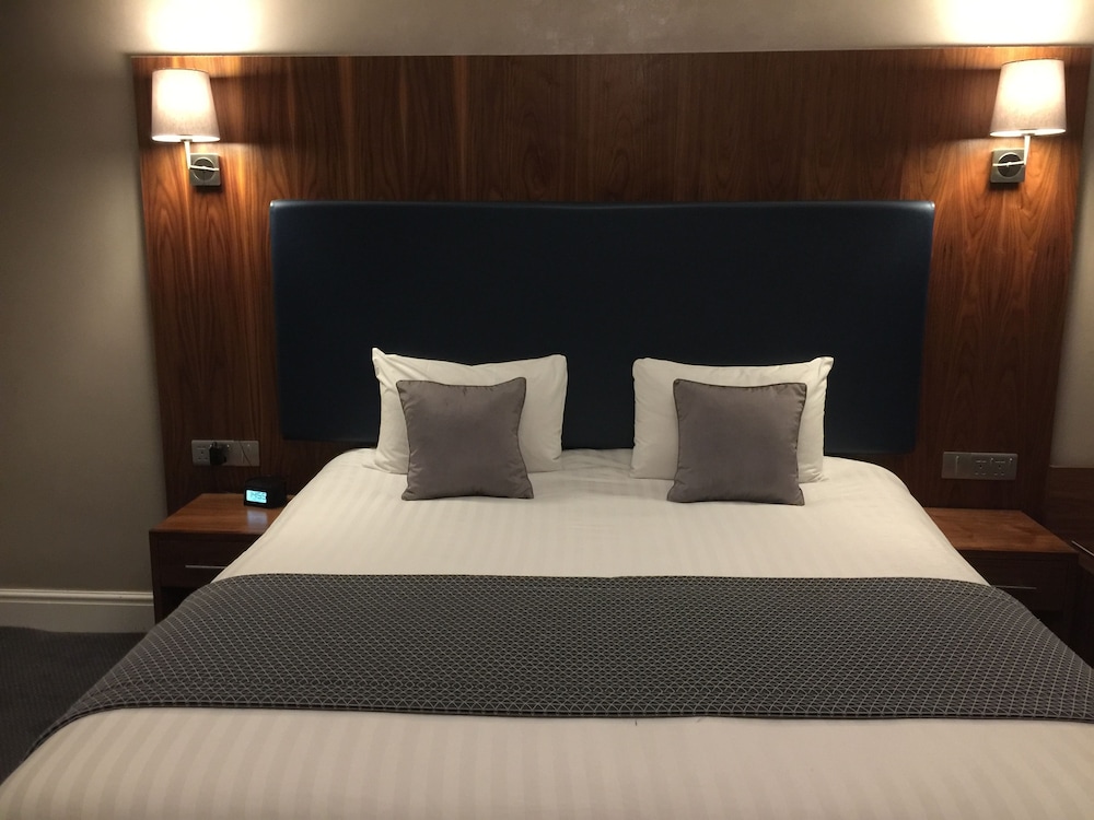 Standard Room, 1 Double Bed, Non Smoking - Photo 2