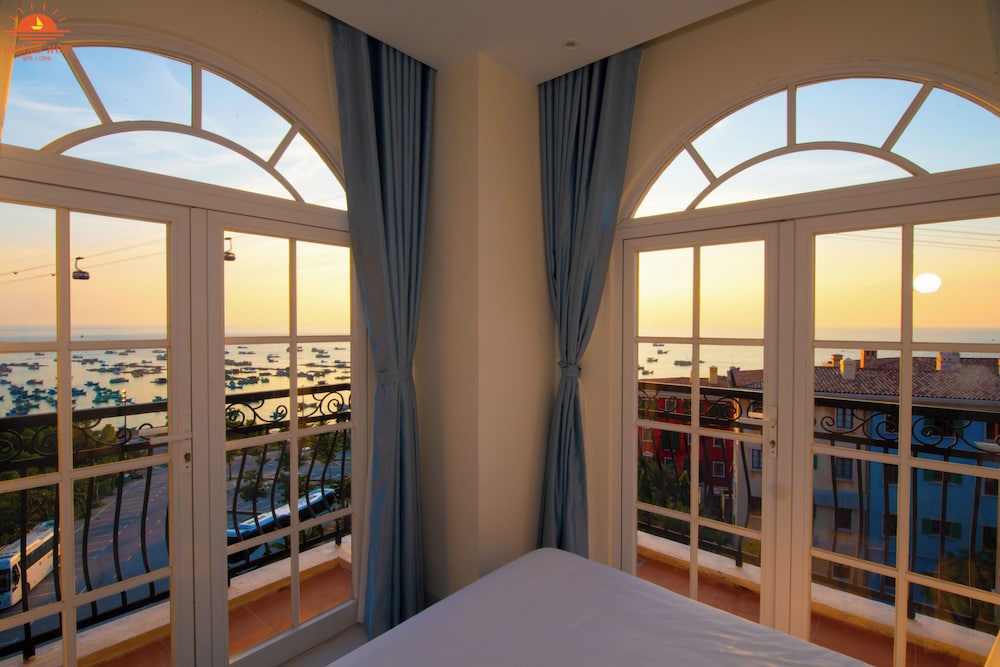 Family Double Room, Balcony, Ocean View
