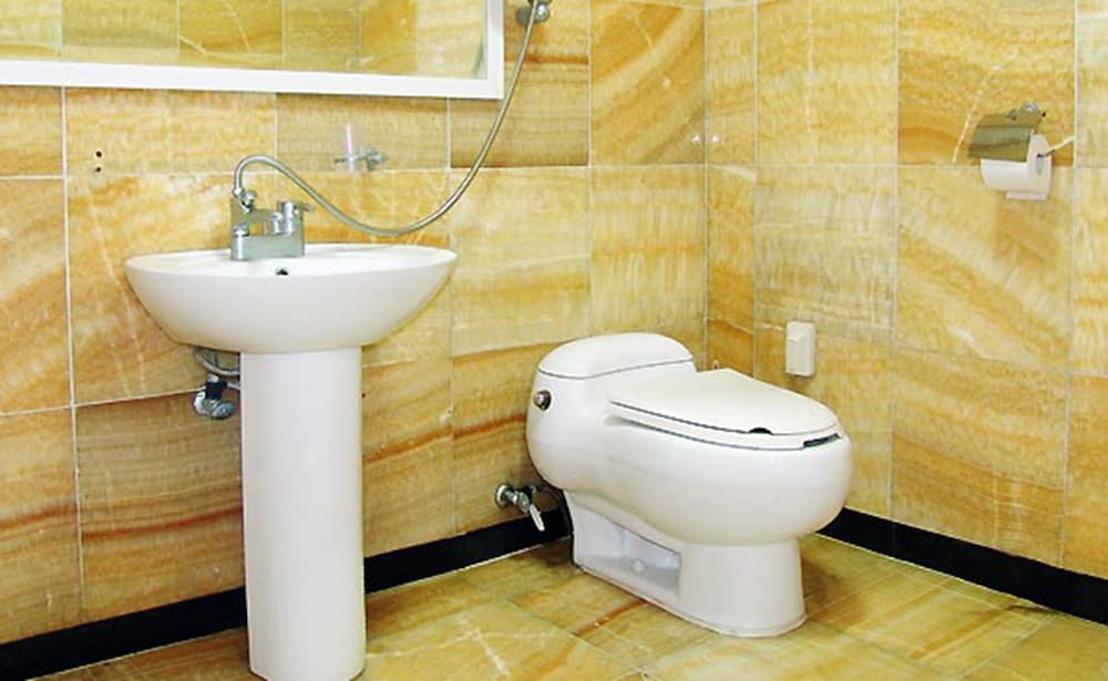 Room (Couple 1) photo 3