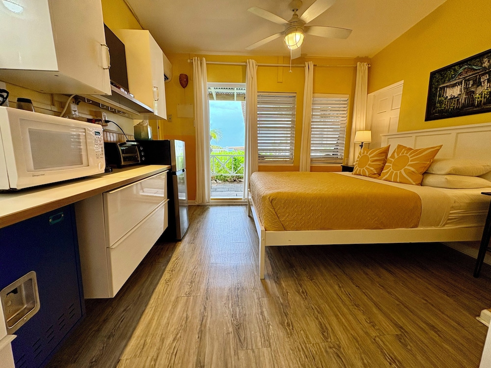 Standard Cottage, Kitchenette, Sea View (Carmen)