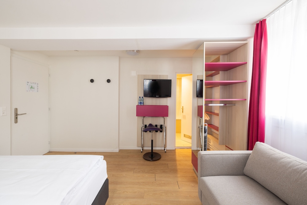 Triple Room - Photo 2