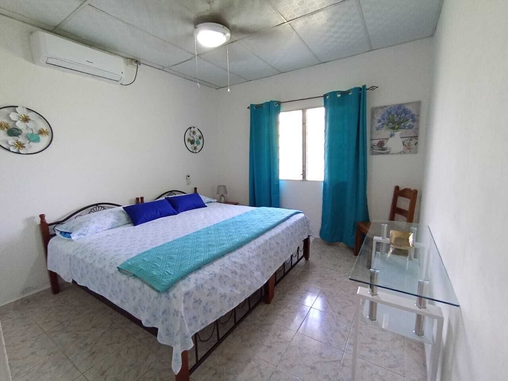 Family House, 2 Bedrooms, Garden View photo 2