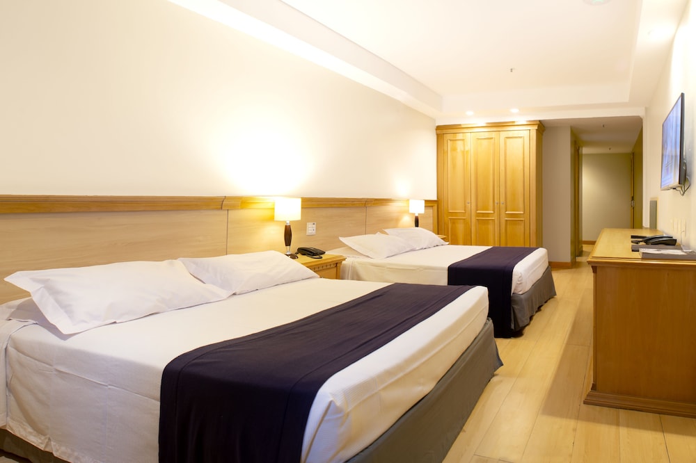 Superior Quadruple Room - Photo 4