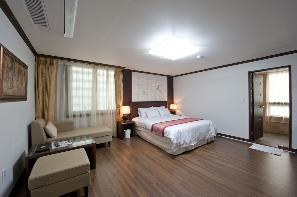 Excellent Suite
