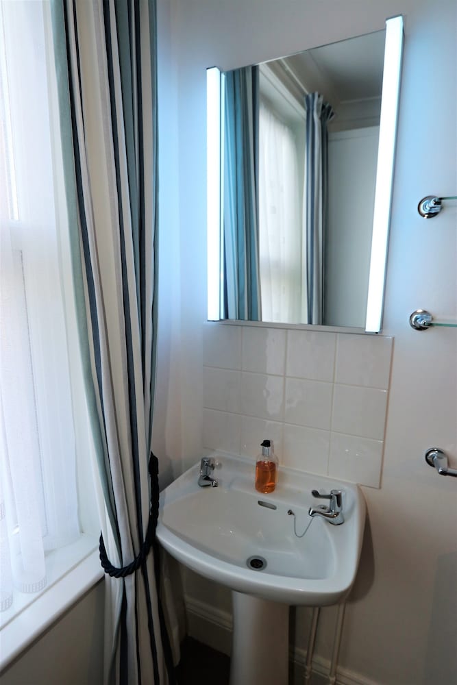Standard Double Room, Ensuite (Room 4, 1st floor) photo 3