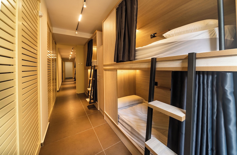 Superior Shared Dormitory, Mixed Dorm (Room 2)