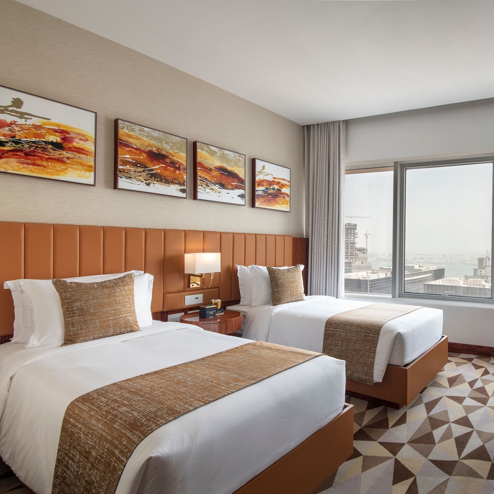 Club Suite, 2 Bedrooms With Beach Access, Non Smoking, City View photo 2