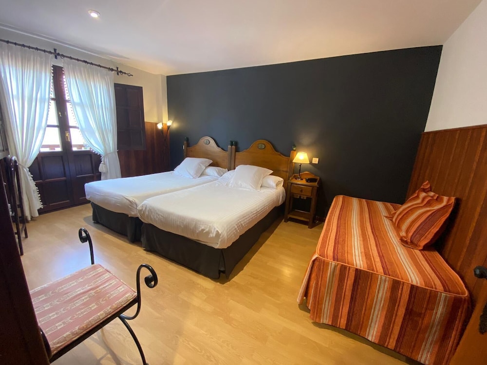 Habitación Doble o con Dos Camas