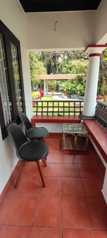 Deluxe Cottage photo 3