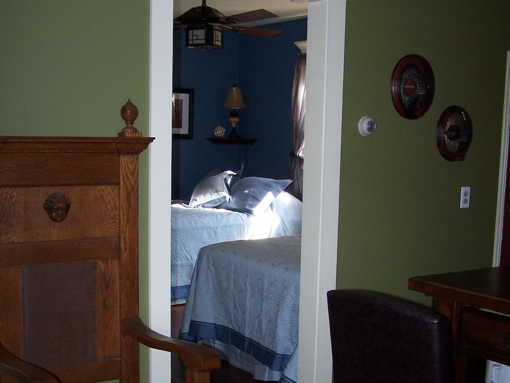 Standard Suite, Ensuite (William Warner) photo 3
