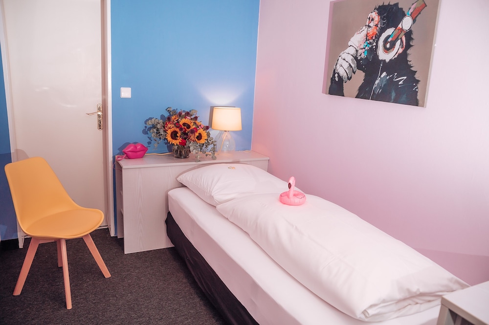 Single Room photo 1