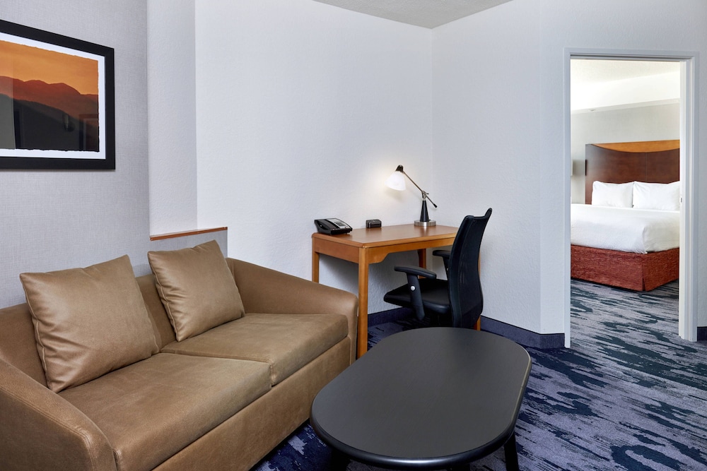Suite, 1 Bedroom, King - Photo 1