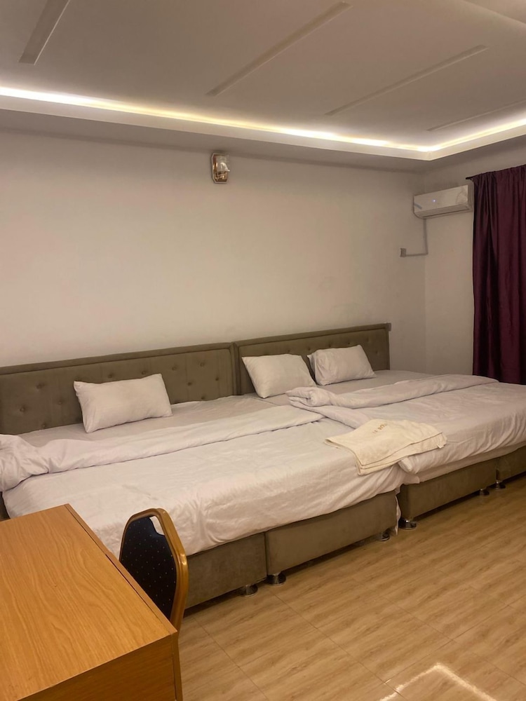Luxury Suite photo 1