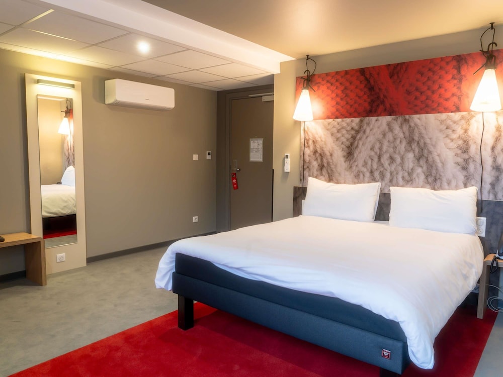 Room, 1 Double Bed, Accessible - Photo 1