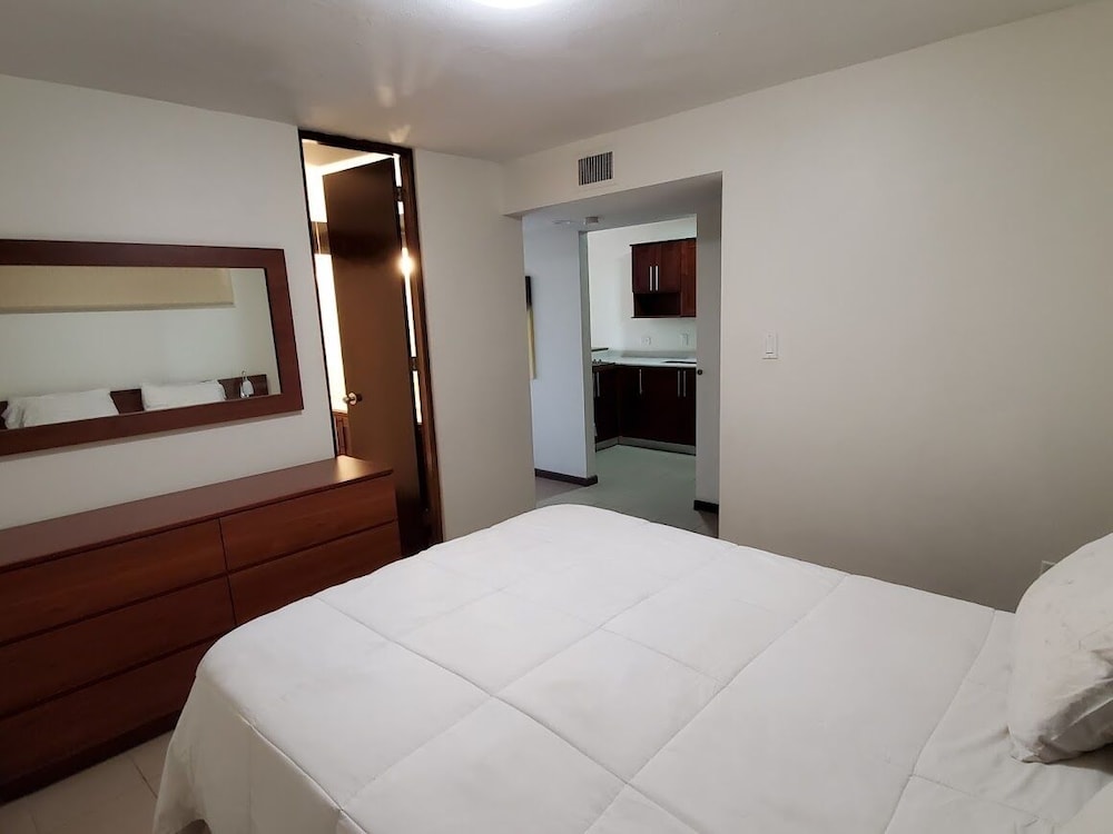 Basic Villa photo 1