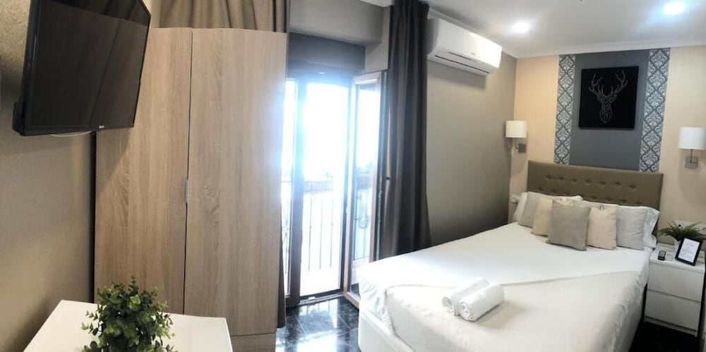 Standard Double Room, Balcony - Photo 1
