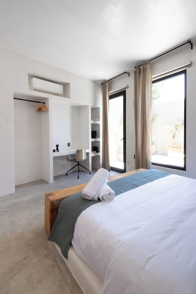 Deluxe Room, Non Smoking photo 1