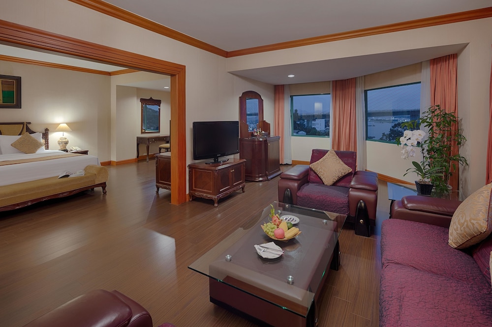 Junior Suite with Sea View, 1 King Bed