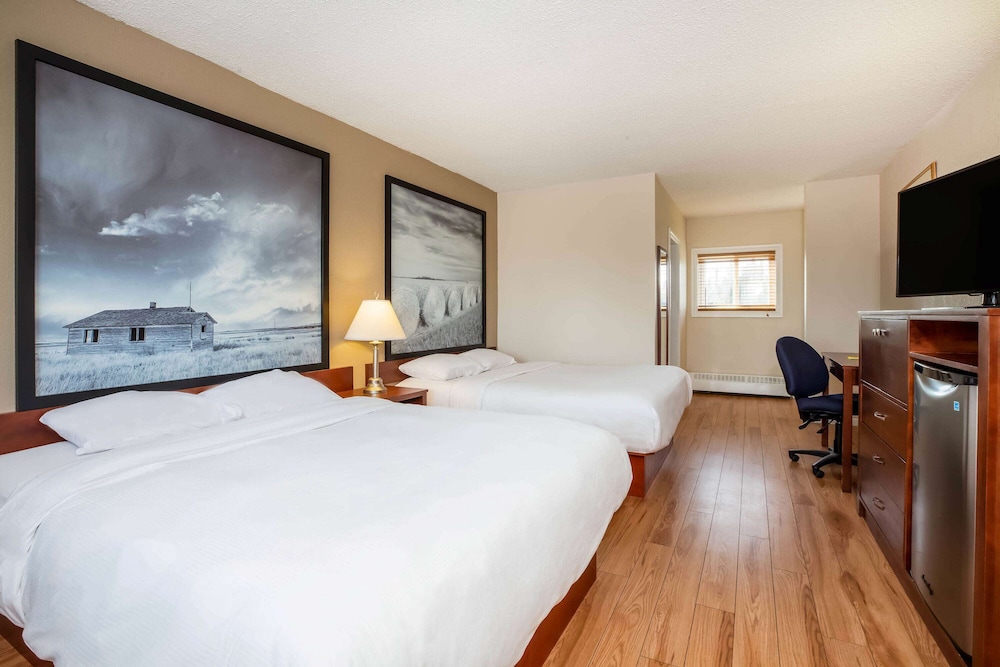 Room, 2 Queen Beds, Non Smoking photo 1