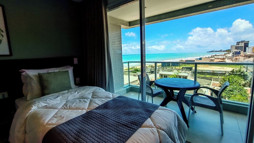 Standard Studio, 2 Twin Beds, Partial Ocean View photo 3