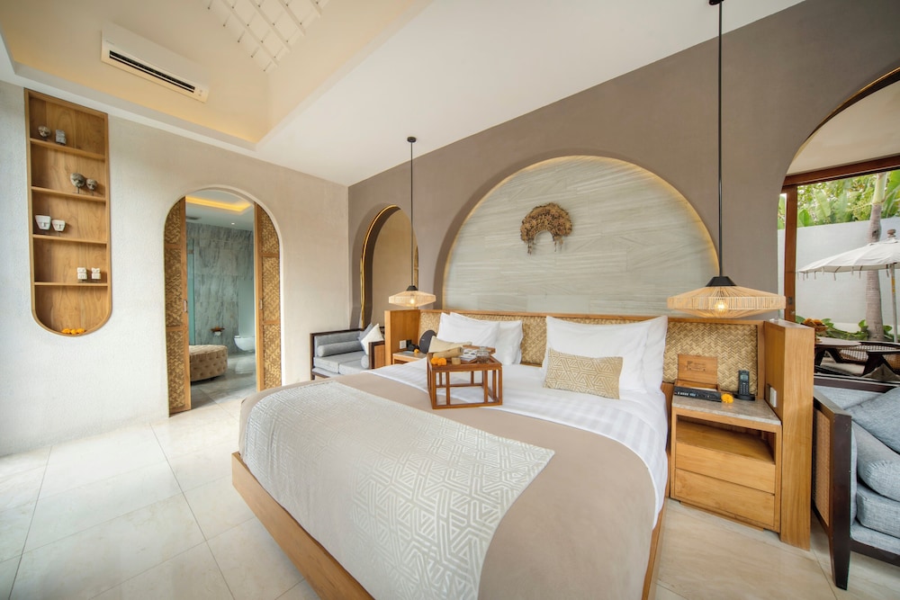 Royal Villa - Photo 5